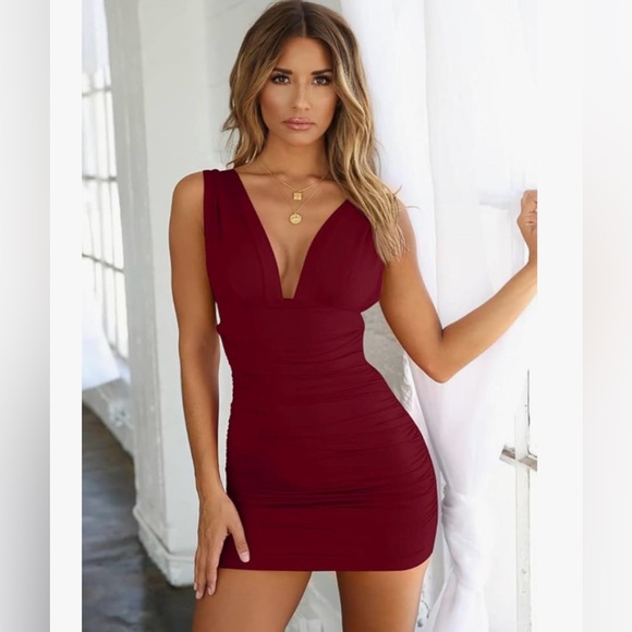 Gobles Dresses & Skirts - Women's Sexy Bodycon Sleeveless Small burgundy christmas new year party